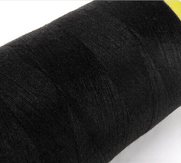 Cono de Hilo Negro, 100% Poliéster